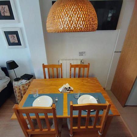 Acogedor Apartamento En Huesca Exterior photo