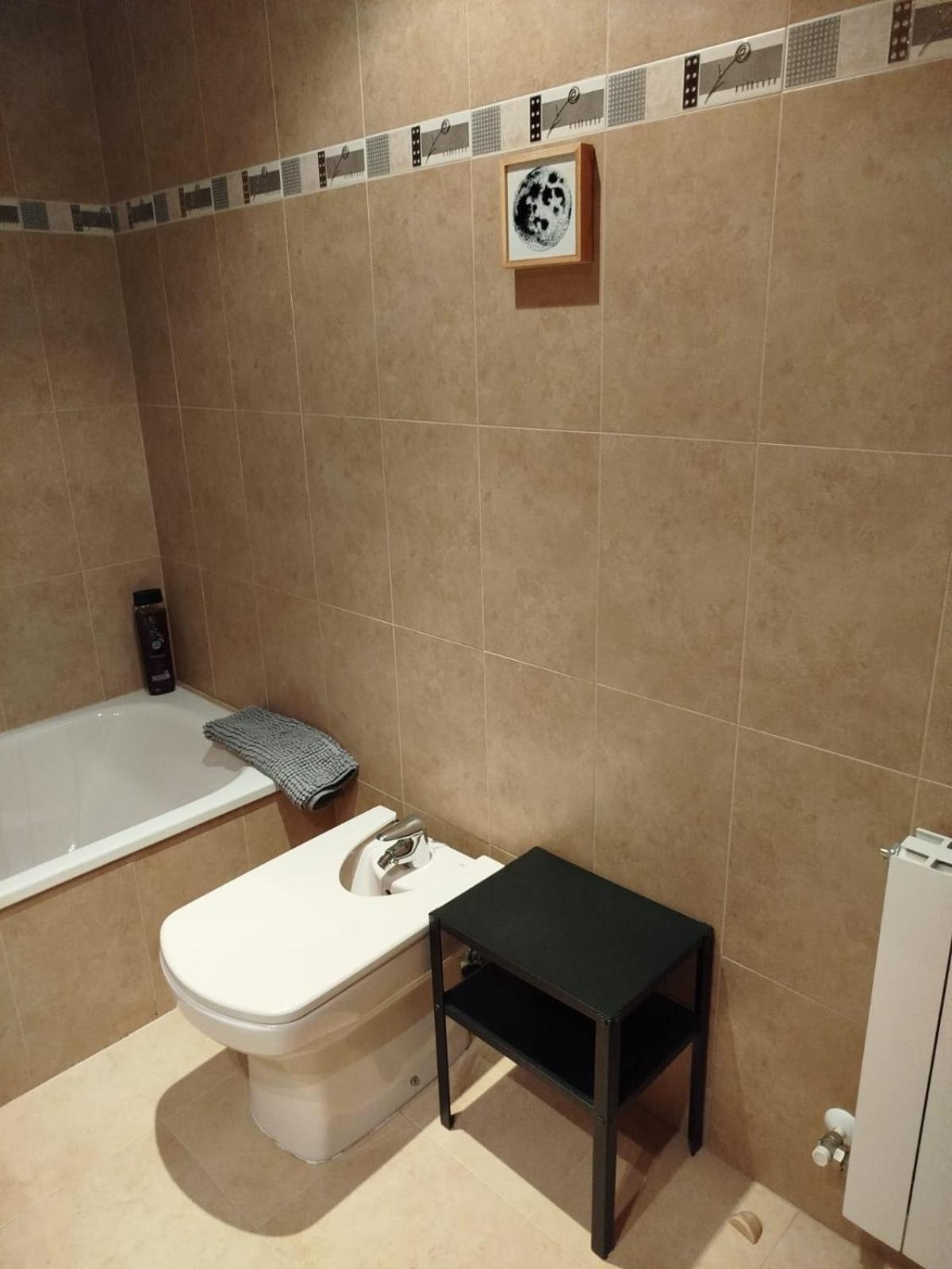 Acogedor Apartamento En Huesca Exterior photo